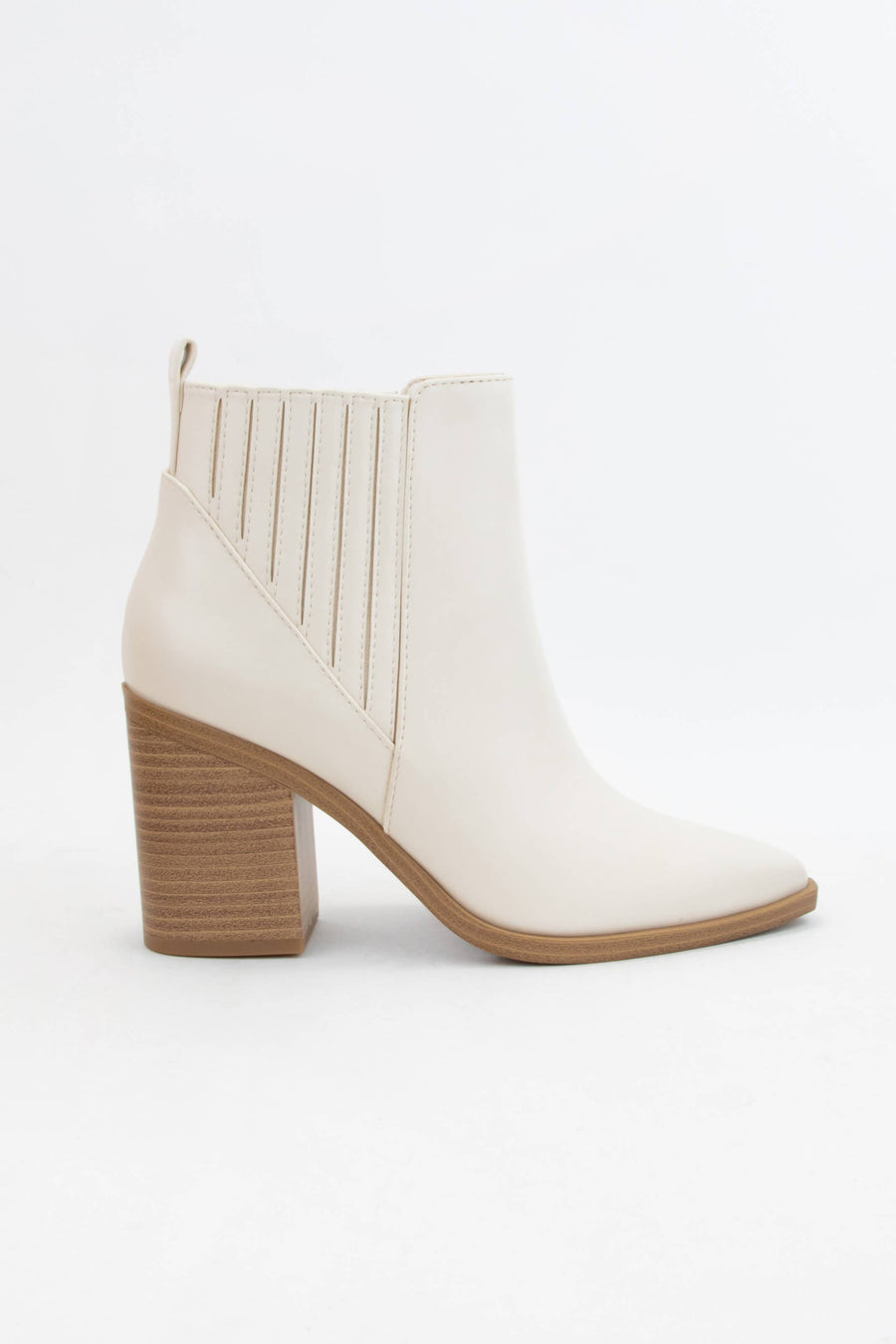 Pointed Toe Chelsea Boot
